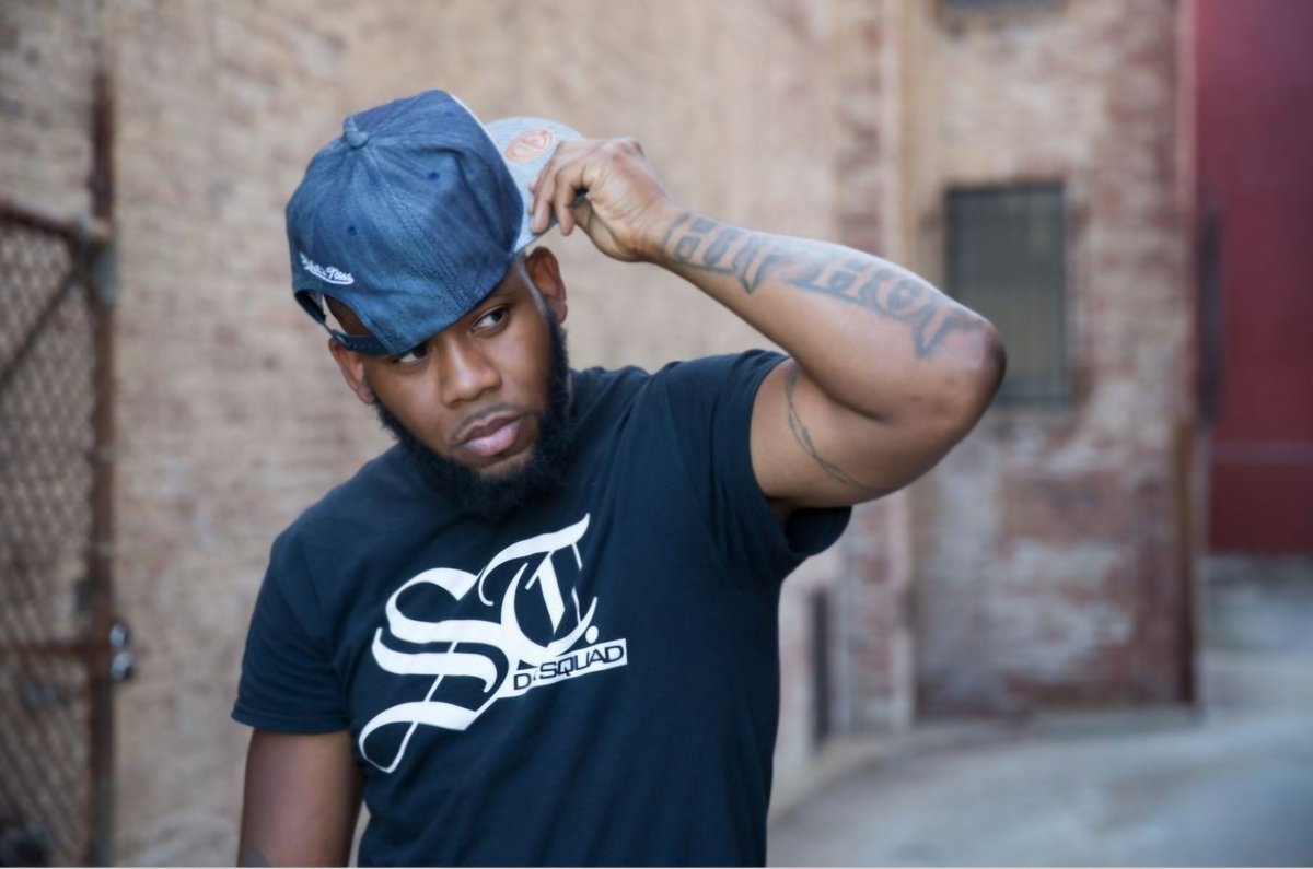 TheProfHHI's tweet photo. Tanti auguri a Reks che oggi compie 49 anni (24•08•1977)..
#rap #hiphop #musica #Reks #HappyBirthday https://t.co/frdUpjpbzQ