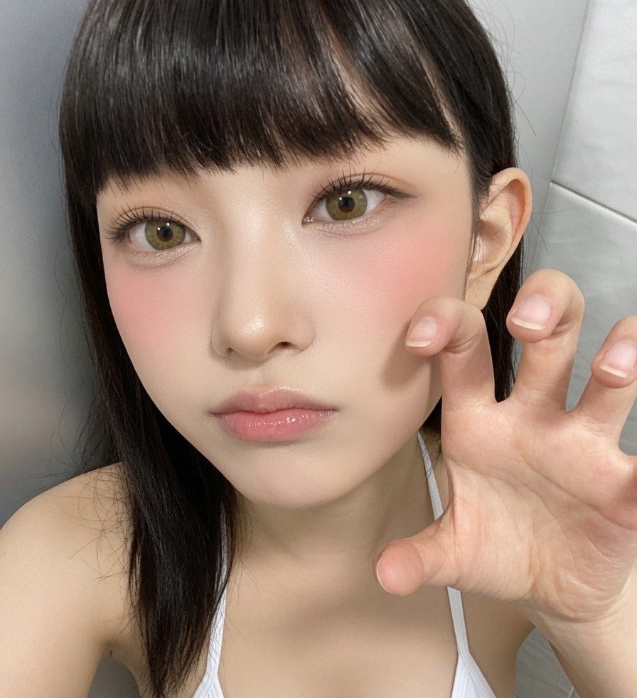 KNwjs1's tweet photo. The original channel was removed 😤
New Channel 🔞🔞
https://t.co/eJNuVLPAUP https://t.co/DtiyxvqQXo