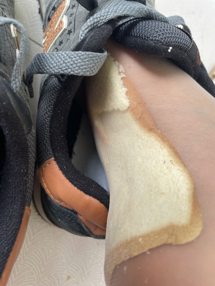 haiiiiix's tweet photo. 舐め犬に上げるご飯🤭
食べたいマゾいる？ https://t.co/W1zpkuAsJd