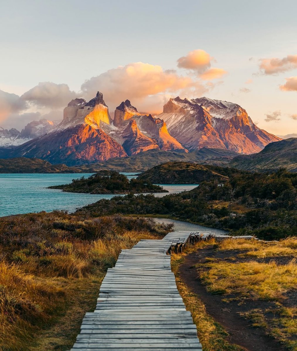 flower6260's tweet photo. Patagonia, Chile https://t.co/JQVuxDu2De