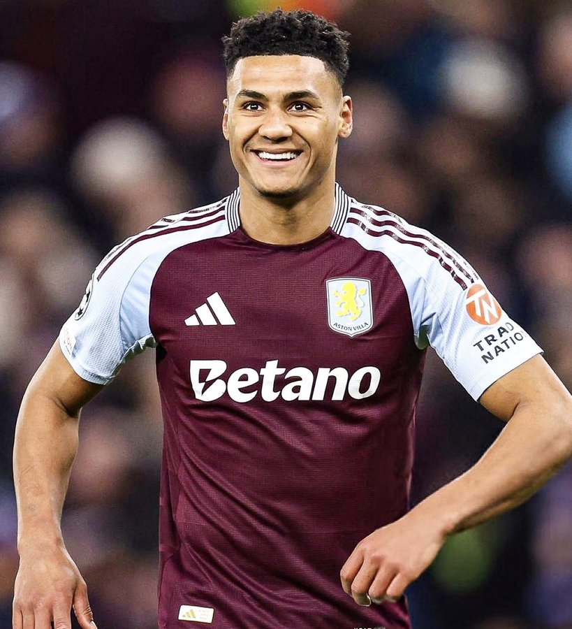 dyesbro's tweet photo. Ollie Watkins aurait refusé de jouer pour Aston Villa contre Brighton, Unai Emery ayant confirmé son absence due à des rumeurs de transfert persistantes. Malgré le rejet de plusieurs offres pour l'attaquant, son avenir au sein du club est incertain. https://t.co/Z36ivXDrkW