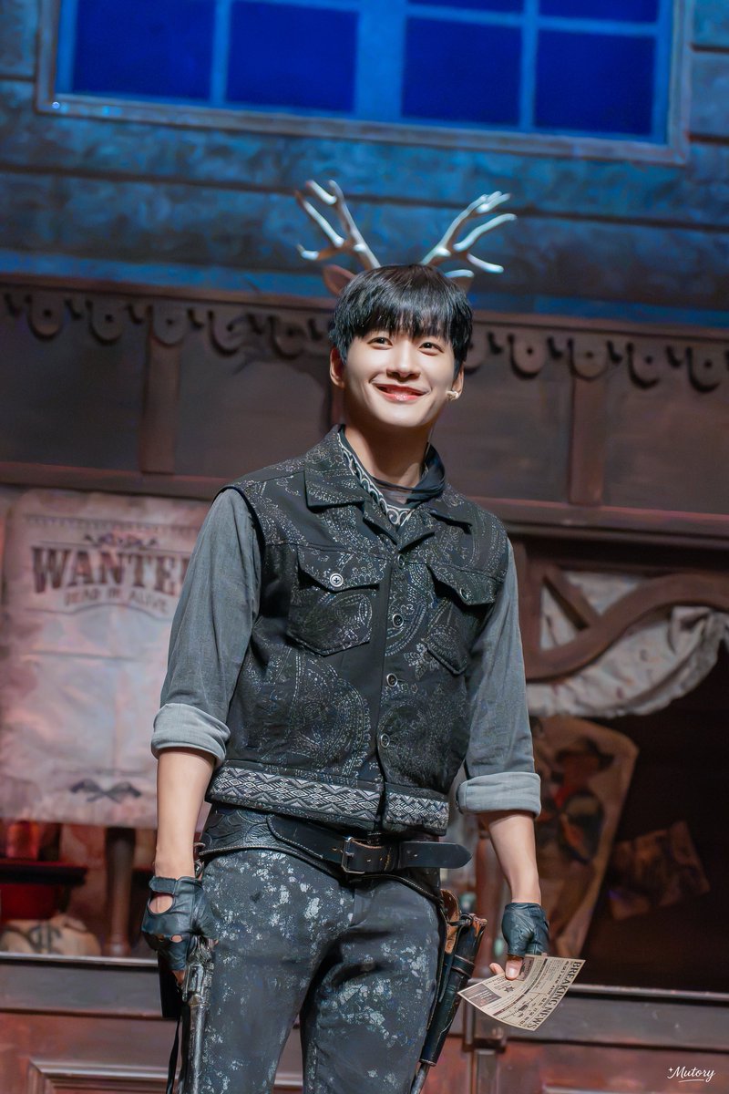 musica1story's tweet photo. 260823 낮 뮤지컬 웨스턴 스토리
「 프리퀄 쇼 」

빌리 후커 役, #정욱진 
-
욱돌프 https://t.co/VJavHSo8Ov