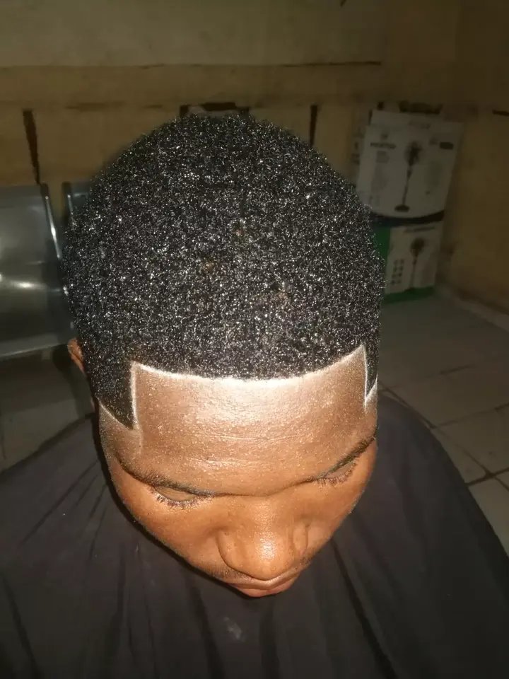 big_shuga12's tweet photo. #bigahugacut 

Professional female barber 💈 https://t.co/qH1lOcLbt8