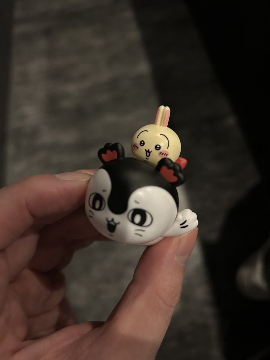 kossyi0630's tweet photo. 映画の特典
一撃で推しゲットできました！😭

#ちいかわ https://t.co/VloQyTrMsn