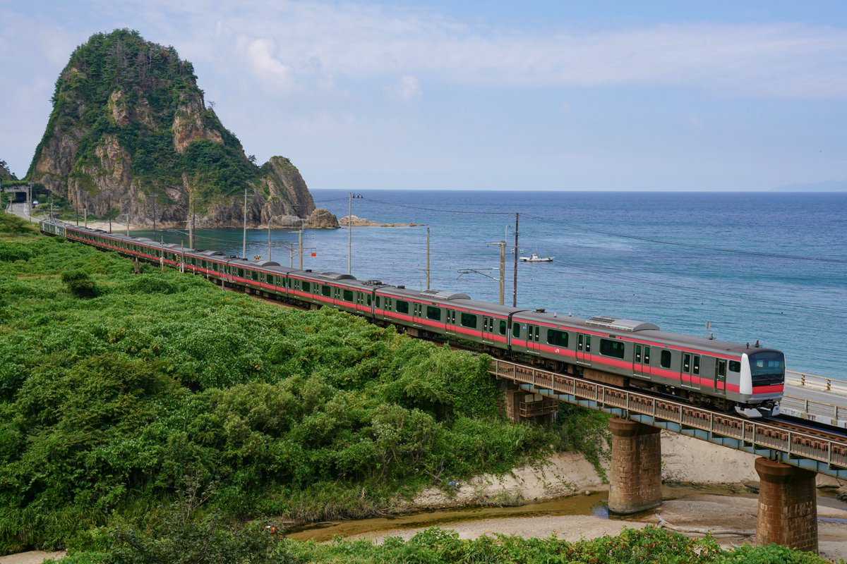 Yukinari_Kapi's tweet photo. 配9822M E493系01編成+E233系503編成 AT出場配給
晴れるかなーっと思って行ったけどどっちとも曇ってしまった… https://t.co/iqVnA2iida