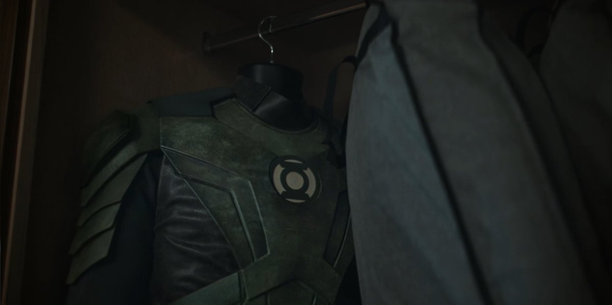 dcu_chambers's tweet photo. I feel like for Hal they made him very Silver Age in terms of what is possible for GL. 

For John, I think they are building him up to do all the modern day GL stuff. Like making the suit a construct. They are already building him up as a next level GL by the reaction to the bird https://t.co/3wHCg43Bvm