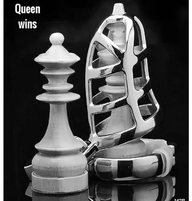 Chasteboi1's tweet photo. Queen always wins 🔥 https://t.co/SfGJL0JJve
