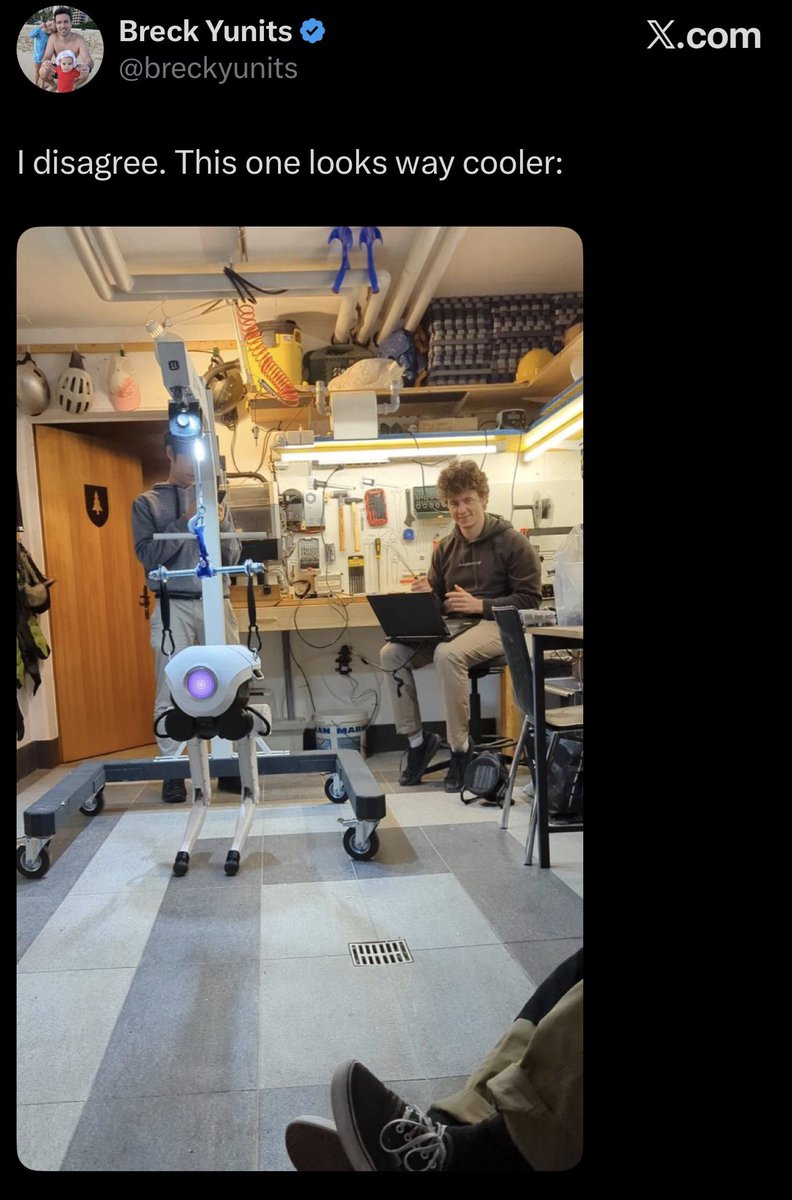 mathildeanita's tweet photo. building in the garage surpasses everything :) https://t.co/uQphEBmPf7