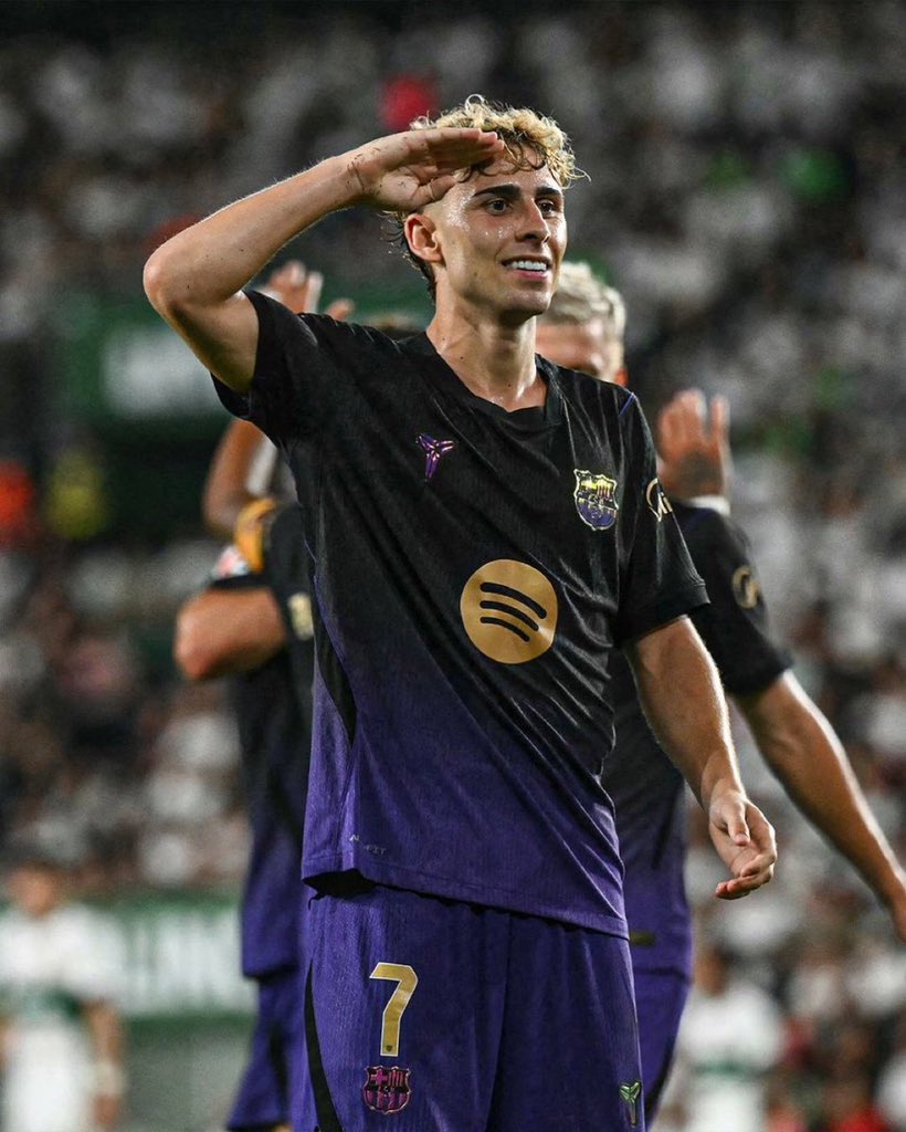 michaelquay11's tweet photo. Let’s forget bias and be honest here 

Who is the better attacking 
midfielder and why? 

Fermin Lopez.          Or.              Bellingham https://t.co/Kqm7vQQpou