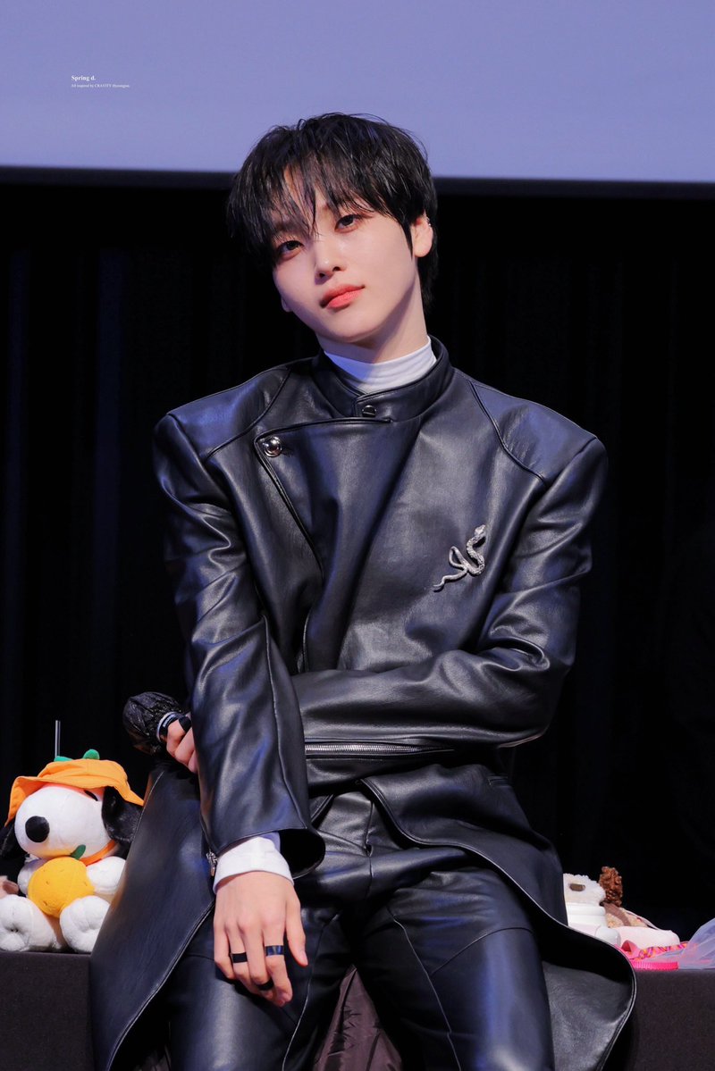 186173_'s tweet photo. 잘생긴 남자 둘이 사랑하는 거 재밌다 https://t.co/O4ivnyTPkL