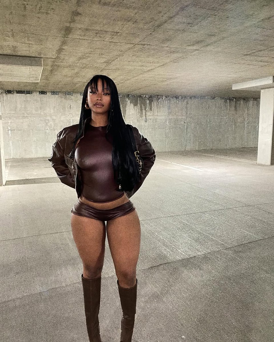 iamjazmannfxba's tweet photo. pretty brown🐆.  by
Keep in mind, FashionNova’s Black Friday sale offers 50-90% off
🔎’Brooklyn Faux Leather Fitted Jacket’ – Brown https://t.co/tPZR9a3ekd