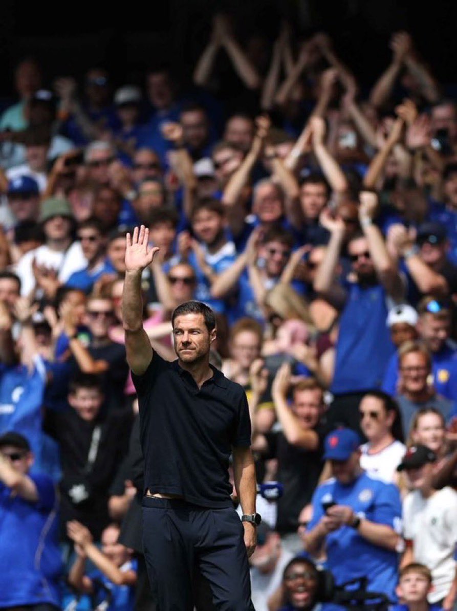 iNaHAr_'s tweet photo. 💙#ChelseaAlonsoDay

مساء الخير و مساء تشيلسي اشقتناااااااا والله 

البداية الرسمية لحقبة جديدة .. 
هوية جديده، شخصية جديدة على خط التماس، افكار مختلفه https://t.co/KlTE8UF2ca