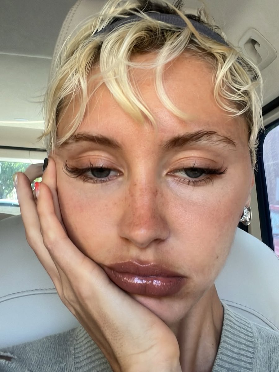 lirisaw175's tweet photo. hydrated https://t.co/tuuSIabbxx