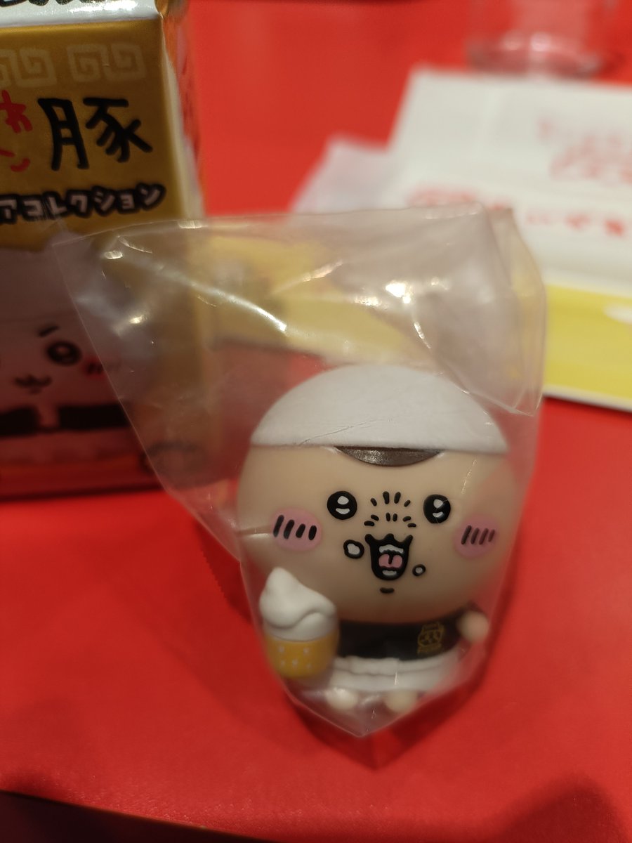 sn___175sh's tweet photo. 【交換】ちいかわラーメン 豚 ソフビ

譲）くりまんじゅう

求）モモンガ

現在池袋にいます。お店に入ったばかりなので30分から1時間程後になりますが、お声掛けいただけると幸いです
よろしくお願いいたします🙇🏻‍♀️ https://t.co/u0lsWEc4SO