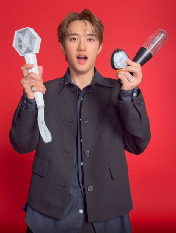 clairmerence's tweet photo. สีผมใหม่ คิ้วใหม่นี่มันหล่อจริงเฮ้ย พอผมสีอ่อนแล้วหน้าก็ดูละมุนขึ้นด้วย เหมือนลูกครึ่งเลยแฮะ https://t.co/ikIKI9ndyf