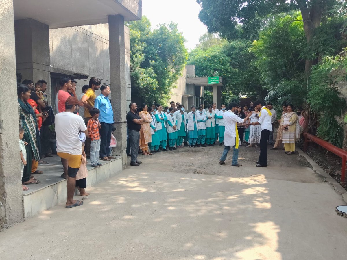 punjabsacs's tweet photo. HIV Awareness Through Nukkad Natak!
Spreading HIV awareness in villages through Nukkad Nataks, focusing on prevention, testing, treatment, and ending stigma.
@NACOINDI @HMPunjab @PunjabDOHFW
.
.
.
#hivawareness #nukkadnatak #hivprevention #endstigma #hivfreepunjab https://t.co/xi1pjFe8ye