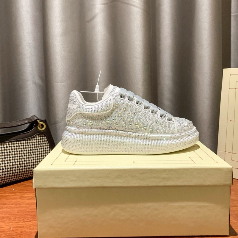 Marktz6j's tweet photo. Premium Quality MIOUS Shoes Quality Shoes Genuine Leather Casual Shoes With Rhinestone Decoration Internal Height Increase For Men And Women Couples
New to Voghion? Download the App &amp; Get €99 in Coupons!

https://t.co/Y26mNTm48K https://t.co/PLNrKr3pEC