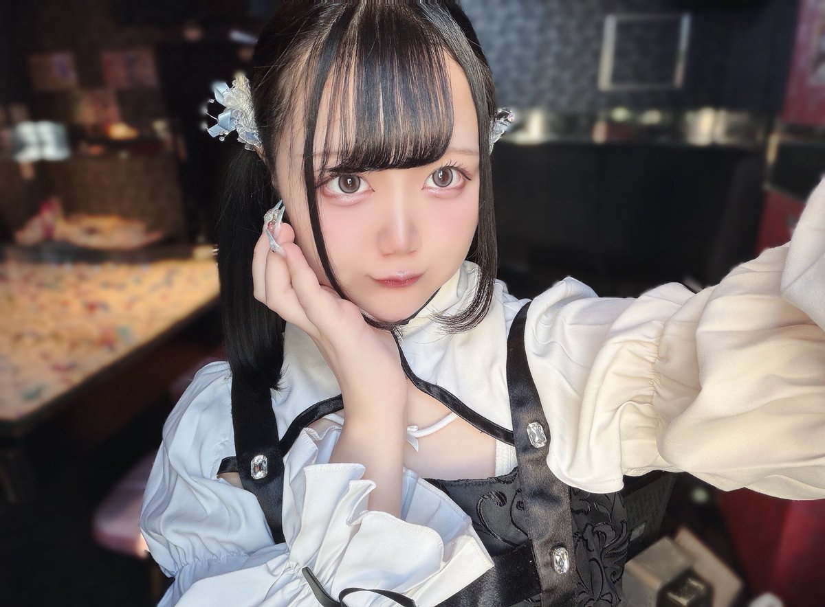 MeltTune's tweet photo. オープンしてます❕

8/24（月）17-25

🎀めるちゅ4周年Ev🎀
このアカウントをフォロー＆固定ツイートリポストでセット料金が無料に🫶🏻🤍

れのち 17-23 @renopi_
うまる 19.5-23 @uma__X_X
りむる 20-25 @5353_ri
にこ 20-22 ＠Nikopi_MT
みさ 20-23 @Misa_Kohane

で、お待ちしております❣️

遠隔はこちら❤︎
https://t.co/VPDH5Sp3O4