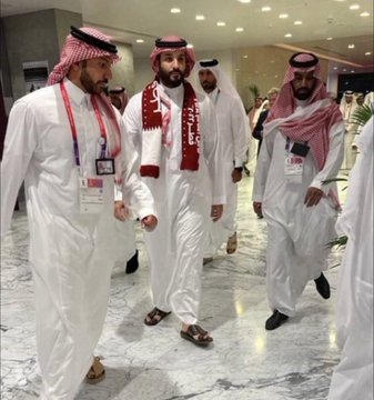 RandyShrode's tweet photo. اجمل صورتين صراحه https://t.co/uoGa6qI8U5