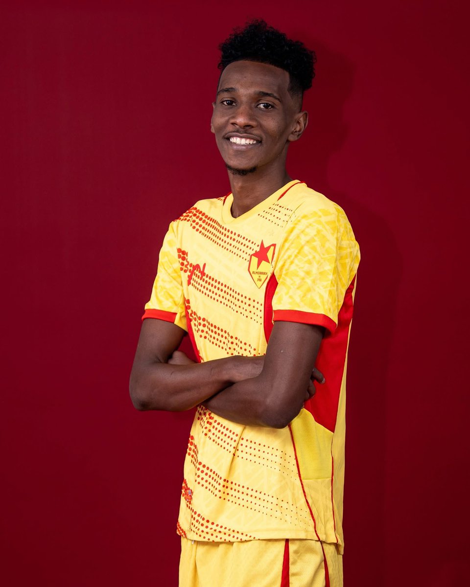 MidanAlAtqam's tweet photo. 🟡🟡

🇸🇩 🇷🇼 كشف نادي المريخ السوداني المشارك في الدوري الرواندي عن طقمه الإحتياطي لموسم 26/27 من Zayn Sports https://t.co/99Pe9dKVzA
