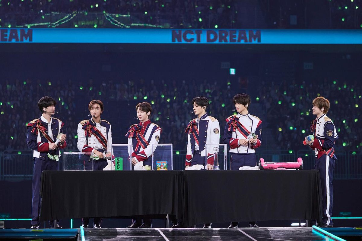Kstyle_news's tweet photo. “全員で再契約”NCT DREAM、デビュー10周年記念ファンミーティングが大盛況！「より大きな夢に向かって」
https://t.co/4zRCMqugbJ https://t.co/4tCEgke2xZ