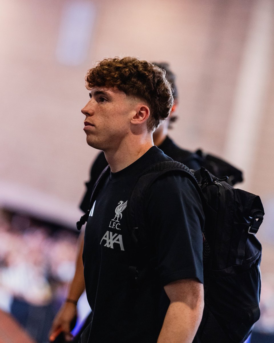 VictorMunoz_7's tweet photo. PL Debut ❤️ #LFC #YNWA https://t.co/YgmPpVEeGc