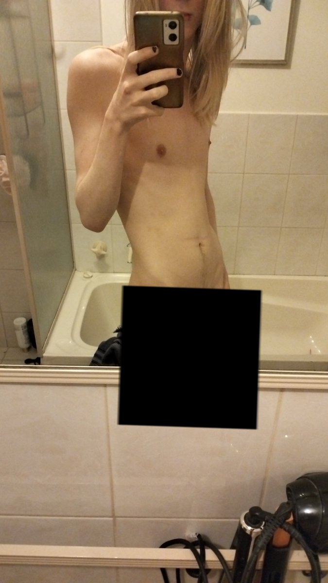 jobless_squid's tweet photo. Another waist pic I took quickly #nsfwtwtًً https://t.co/L6tt4iEC2J