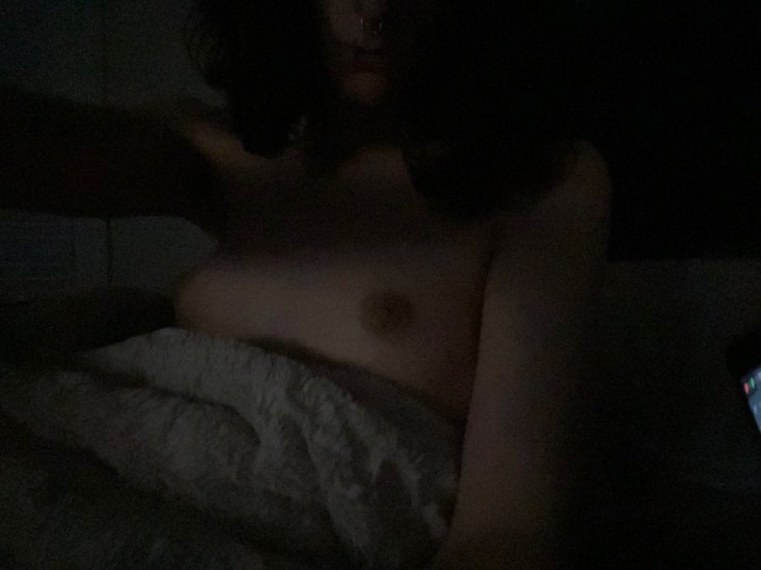 comfycozykitty's tweet photo. lil bit of super late night posting.. who is even up rn? ughh i need to be spoiled..

#nsfwtwt #nsfwtwtًً  #trans #transnsfw https://t.co/9LsEz4pDxi
