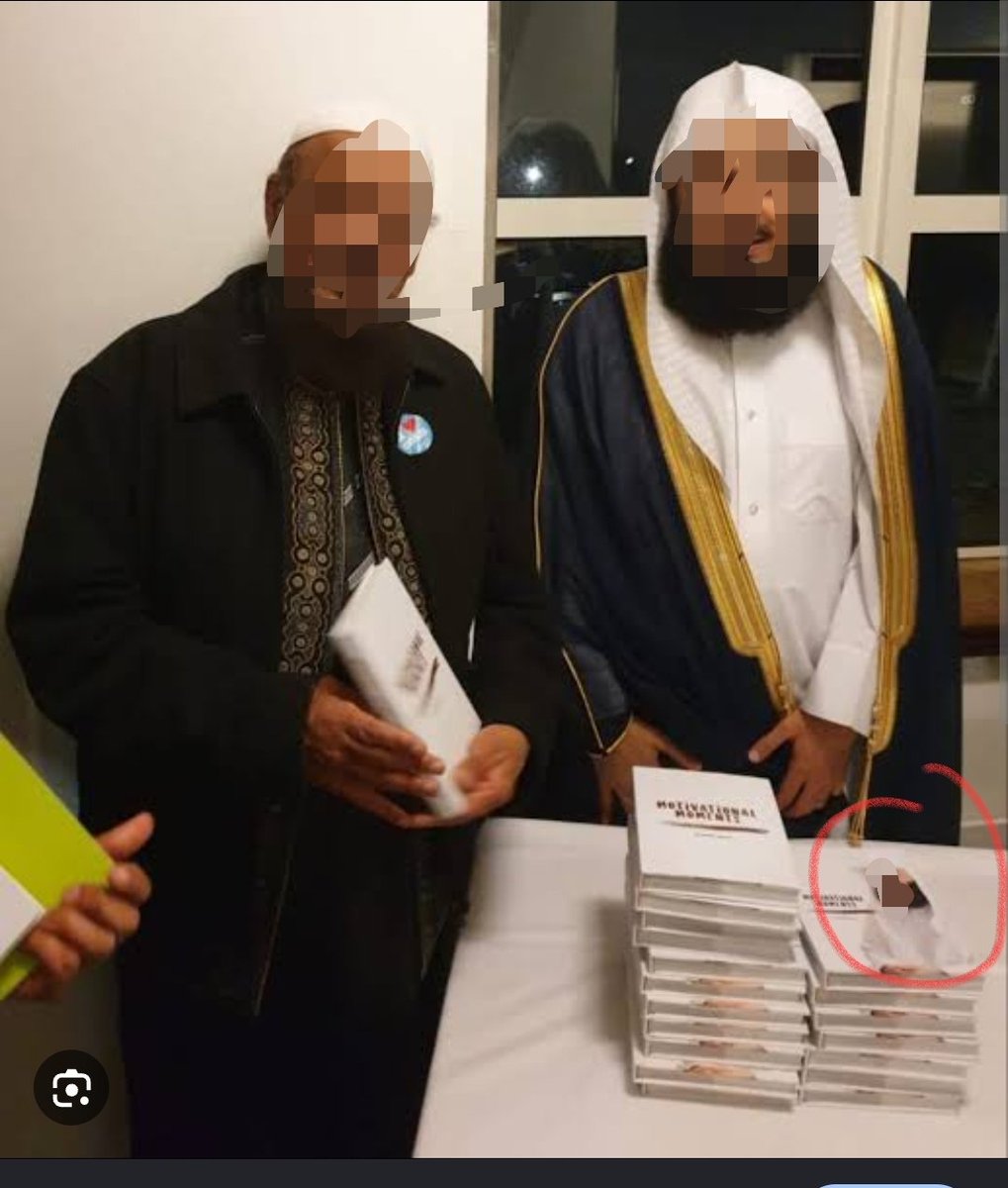 Haq_One_Deen's tweet photo. This is what happens when you get into digital photography, you move from its only on the phone to having your face on books and billboards with your own endorsement.

.@muftimenk what is the ruling on printing a persons image? https://t.co/pcji8X09zj