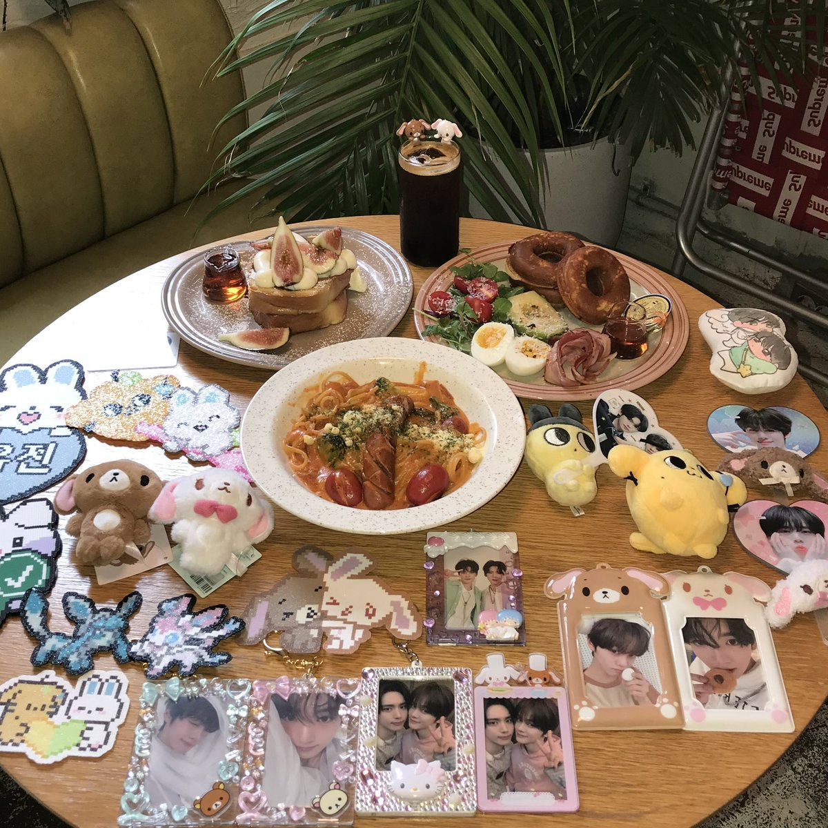 justkyosoo's tweet photo. 귭청 놀: 브런치 무디고 펄러비즈 뺑이치기 💕 https://t.co/9GycHS00hF