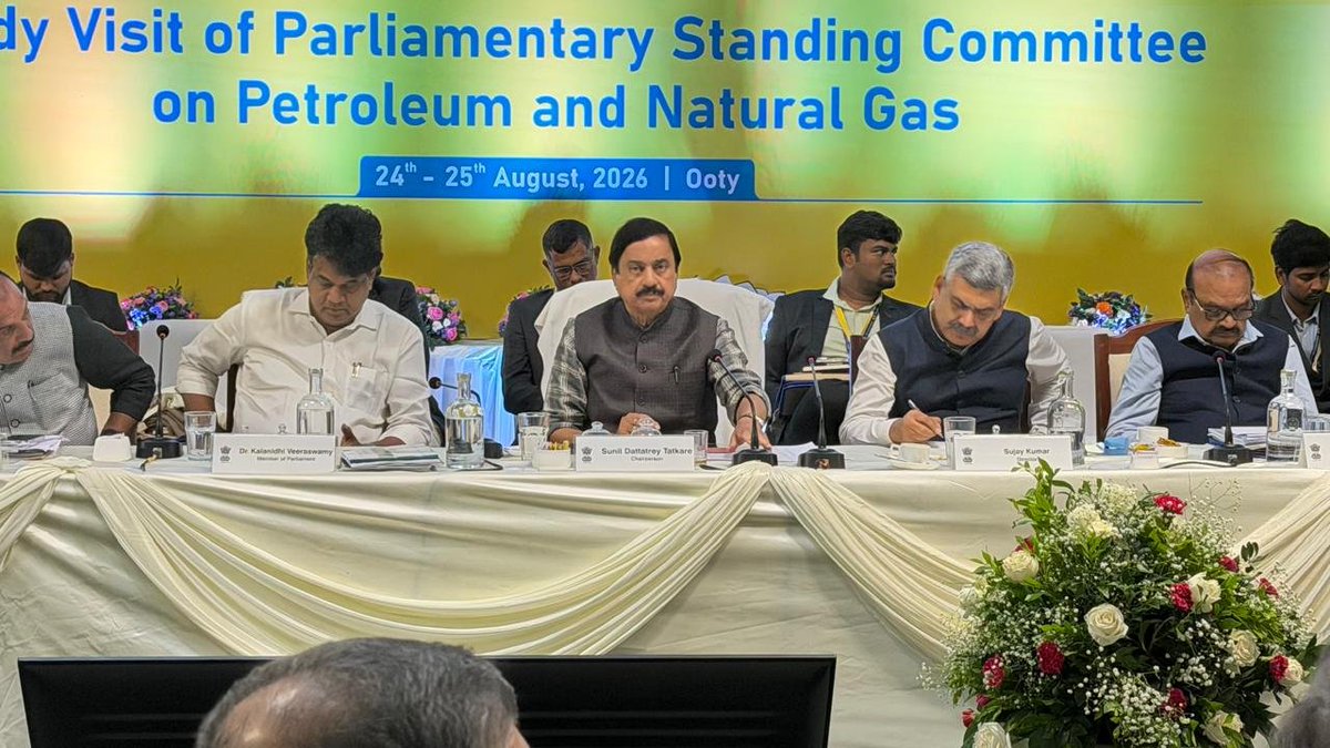 SunilTatkare's tweet photo. Today Chaired meeting of the Standing Committee on #PetroleumandNaturalGas, Lok Sabha and interacted with Sr. Officials of Ministry of Petroleum and Natural Gas and Its PSUs Viz. HPCL, EIL and Balmer Lawrie &amp; Co. Ltd. at Ooty during the Study Visit of the Standing Committee. https://t.co/fqsxzyx05B