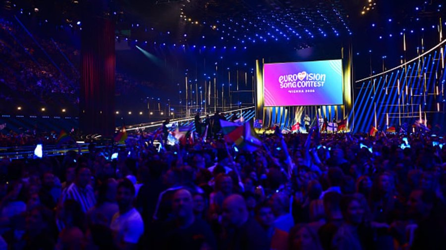 JoopSoesan's tweet photo. @AVROTROS is 7 oktober vergeten en wil daar niets over horen blijkt uit het grote nieuws in Israel:
De Nederlandse omroep AVROTROS zal niet deelnemen aan het Eurovisie Songfestival van 2027, zo maakte de omroep maandag bekend, vanwege het aanhoudende conflict in Gaza.

Volgens AVROTROS-directeur-generaal Taco Zimmerman: "Het Eurovisie Songfestival is oorspronkelijk in het leven geroepen om mensen en landen samen te brengen. Het is onmiskenbaar dat internationale conflicten het festival steeds meer beïnvloeden en het neutrale karakter ervan ondermijnen."  https://t.co/pKIv17koqC