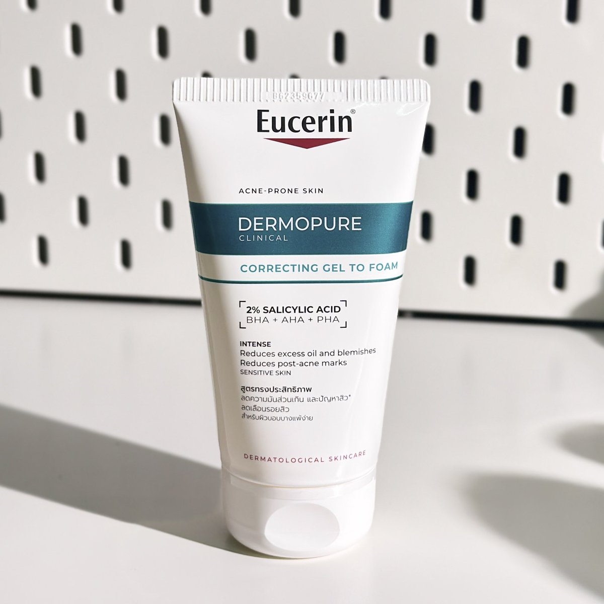 sunnflowergirl's tweet photo. เจลล้างหน้าที่ใช้แล้วชอบมาก Eucerin Gel To Foam เจลล้างหน้าที่เหมาะกับคนเป็นสิว ผิวแพ้ง่าย ล้างหน้าสะอาดมากแต่ไม่ทำให้หน้าแห้งตึง ช่วยลดสิวอุดตันและช่วยให้รอยสิวจางเร็วขึ้น
ซื้อซ้ำแน่นอน!
#Eucerin #DermoPure #EucerinGelToFoam #เจลโฟมคุมสิวคุมมัน #เจลทูโฟม #ผิวเป็นสิวง่าย https://t.co/NG4V0HXDaX