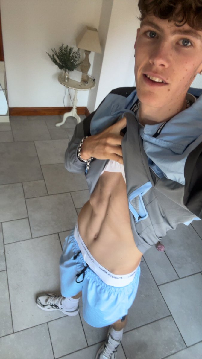 MasterDeDeUk's tweet photo. Got lesson and need a haircut today what one of u good piggy��s are going to pay the funds😵‍💫 https://t.co/oucl6d5h5q