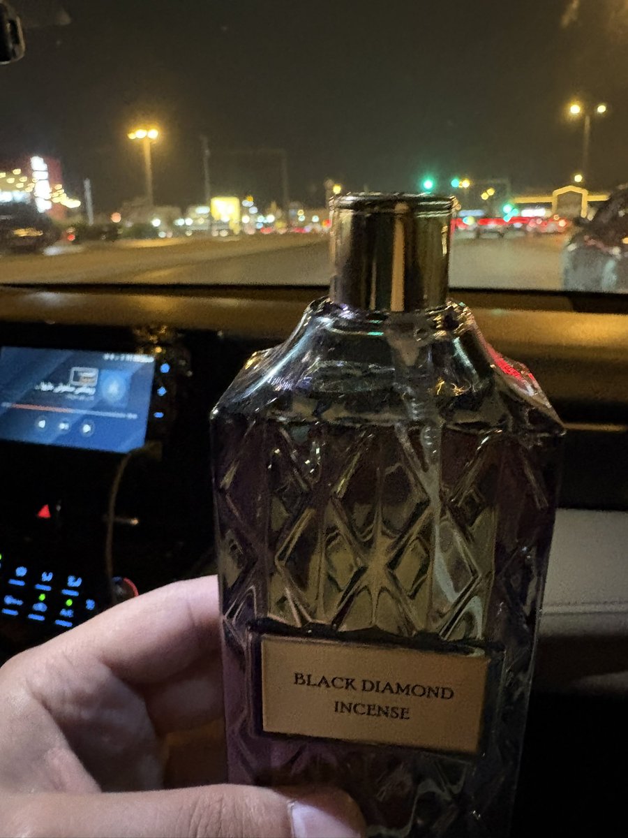 FAHADHZ7's tweet photo. @ibraqperfumes @MCgovSA انا شريت عطر منهم ولا فتحته لاني مسافر وبعد شهر من الشراء فتحت المنتج والضغاط مكسور والعطر جديد ما استخدم يقولي ما نقدر نستبدله انتهت المدة ممكن يكون خطاي اني فتحته بعد شهر لكن الله يجعله في ذمتكم كل الناس تشتكي من تلف المنتجات ولا لهم رادع انا ماعاد ابي شي منهم لكن للناس القادمة https://t.co/5LSyjIIzRN
