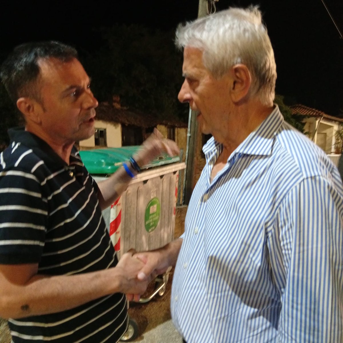 dimoschakis's tweet photo. Τρικούβερτο παραδοσιακό πανηγύρι στο Αλεποχώρι Διδ/χου τιμώντας με λαμπρότητα την απόδοση της Κοίμησης της Θεοτόκου! https://t.co/I3dg2iqlgI https://t.co/GaaEVSOKNP