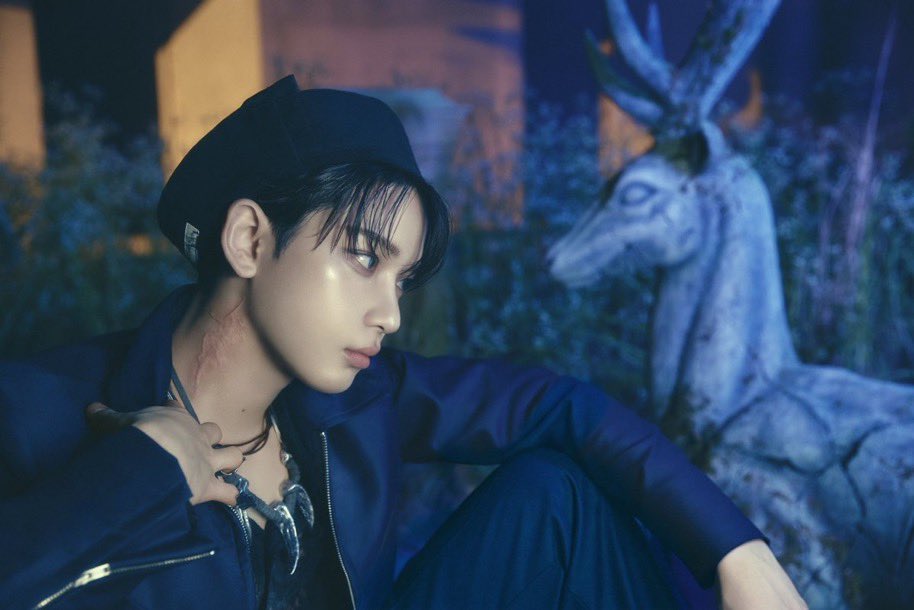 haruachuchu's tweet photo. 260824 Mark on Me 컨셉포토 CRAVE YOU ver #하루아 https://t.co/Nu8L68b1yX