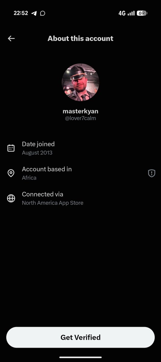 Mstrreaver's tweet photo. Happy Monday.

🚨SCAM ALERT🚨

The guy in the pictures does not have a Twitter account nor is he based in Africa.

If you want to follow the real guy (Instagram):
https://t.co/cw5iOTd5if https://t.co/2zhunB11bZ