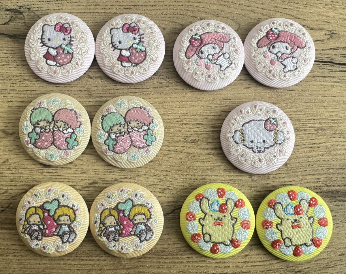 sencca82's tweet photo. サンリオキャラクターズ 刺繍缶バッジビスケット4

【譲】ハローキティ、マイメロディ、リトルツインスターズ、こぎみゅん、パティ&amp;ジミー、シークレット

【求】クロミ複数、ハンギョドン×1

郵送交換希望です。
まとめて交換していただけると嬉しいです
検索等お気軽にお声掛けください🙇‍♀️ https://t.co/znjT0bVNJh