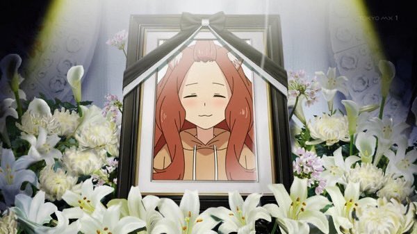 hito_hutami's tweet photo. ←炎上しなかった遺影
　→炎上した遺影 https://t.co/FxlICkrZLt