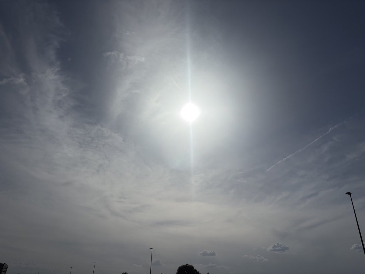 tri33s's tweet photo. Europa al completo ha sido atacada durante todo el verano por las armas climáticas militares de la OTAN y el globalismo dejando todo el contienente seco. https://t.co/okyvM6ZGgb