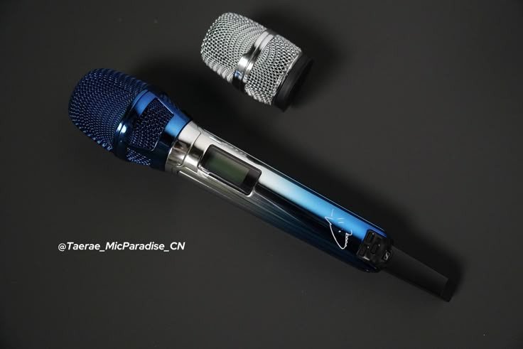 westinlyvers's tweet photo. I've been collecting mic design references that i think would suit Est perfectly. So, would you like a custom mic N'Est? Mommy has been waiting for this moment for so longgg 🥺🎤✨💙 @EstRvp 

@EstFanclubTH
@WEofficialTH

#est_rvp 
#WilliamEst #วิลเลี่ยมเอส 

Cr. on pict https://t.co/TviWCPbWMk
