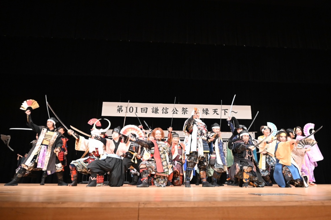syko345's tweet photo. 2026.8.23
#越後上越夏の陣

全員集合&amp;上杉さんち！(上越+やまがた) https://t.co/P4YbizByG1