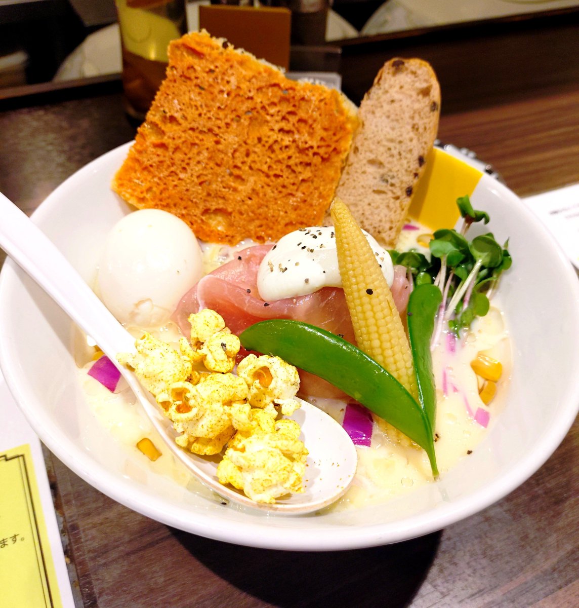 toshibotan's tweet photo. 淡路町本店　🍜144
『塩生姜らー麺専門店MANNISH』
 Naoの冷たいモロコ2026version
青唐辛子

🌽の冷製スープ🍜
トッピングもバリエーション豊富で味変アイテムの宝箱🪎
甘めstyleを青唐でピリ辛に変化させて
激旨でご馳走様でした🙏🏻 https://t.co/ewrEa7twdI