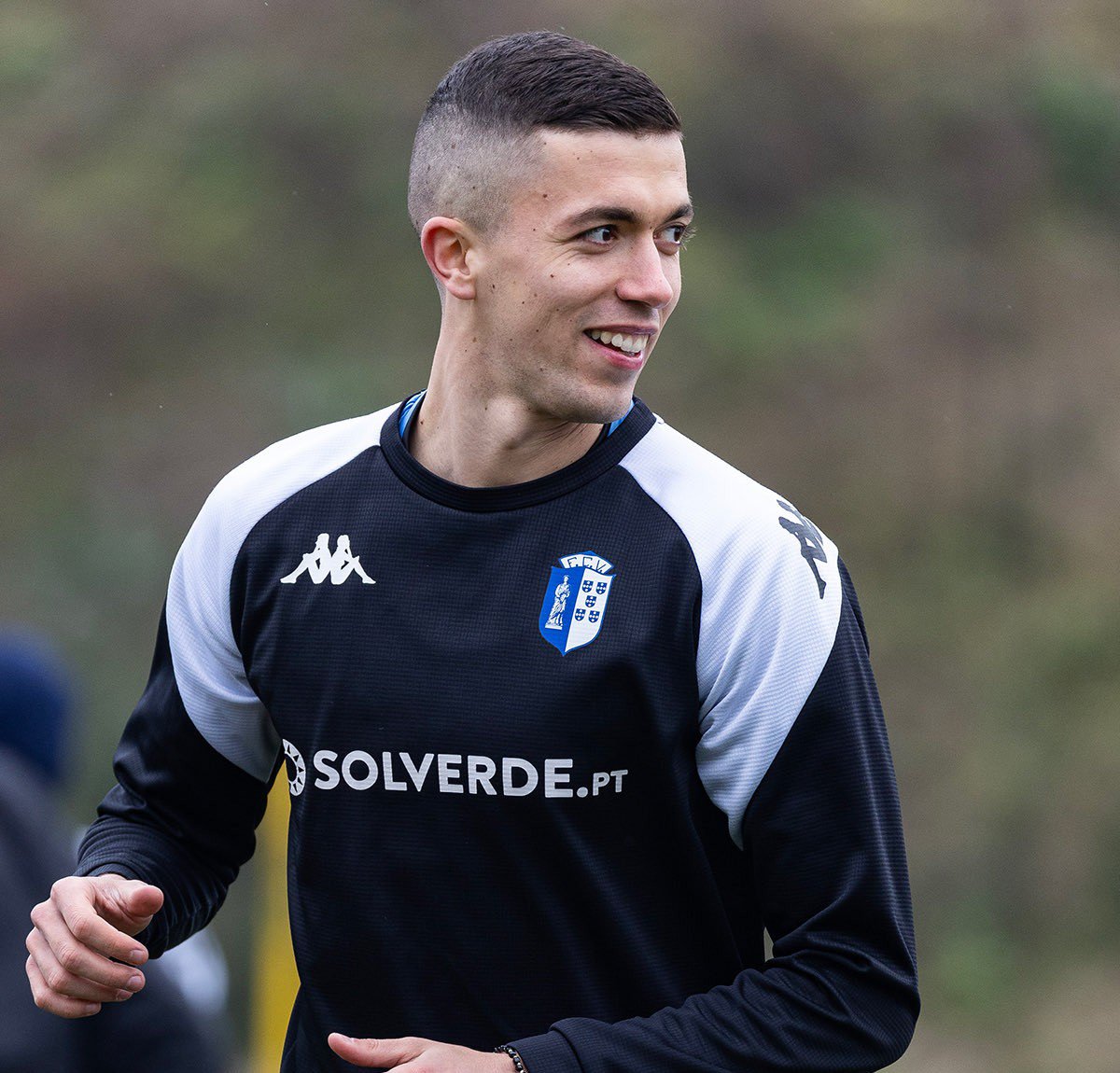 RudyGaletti's tweet photo. 🚨✍️ Hristo Ivanov is expected to sign with Lechia Gdańsk in the next few hours.

The Bulgarian midfielder will undergo medical tests shortly before completing his move from Vizela. https://t.co/Y29Mim9GKb