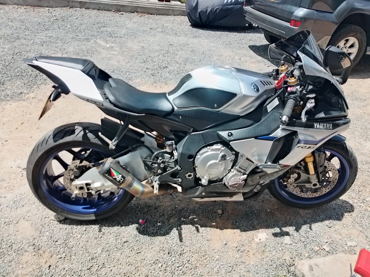 Kchael_Exotics's tweet photo. EXOTIC BIKES HOMECALL SERVICE 🥳🥳🥳

Bike make: Yamaha R1M

Work done;
- Plugs replacement 
- Battery replacement 
- Side mirrors &amp; indicators fitting 
- Comprehensive bolts &amp; nuts check
- General checks and diagnosis 

📌 Kiambu RD, behind Feruzi Towers

0770404877/0704243160 https://t.co/sXHHIcvcDE
