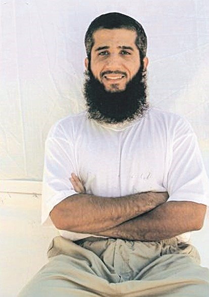 mahfildijital's tweet photo. 🔴 Eski Guantanamo mahkûmu Fayiz El Kenderi:

Guantanamo’daki sorguculardan biri bana açıkça, geçen yüzyıl boyunca Batı için en tehlikeli figürün Seyyid Kutub olduğunu söyledi. https://t.co/vkp4hX1aRK