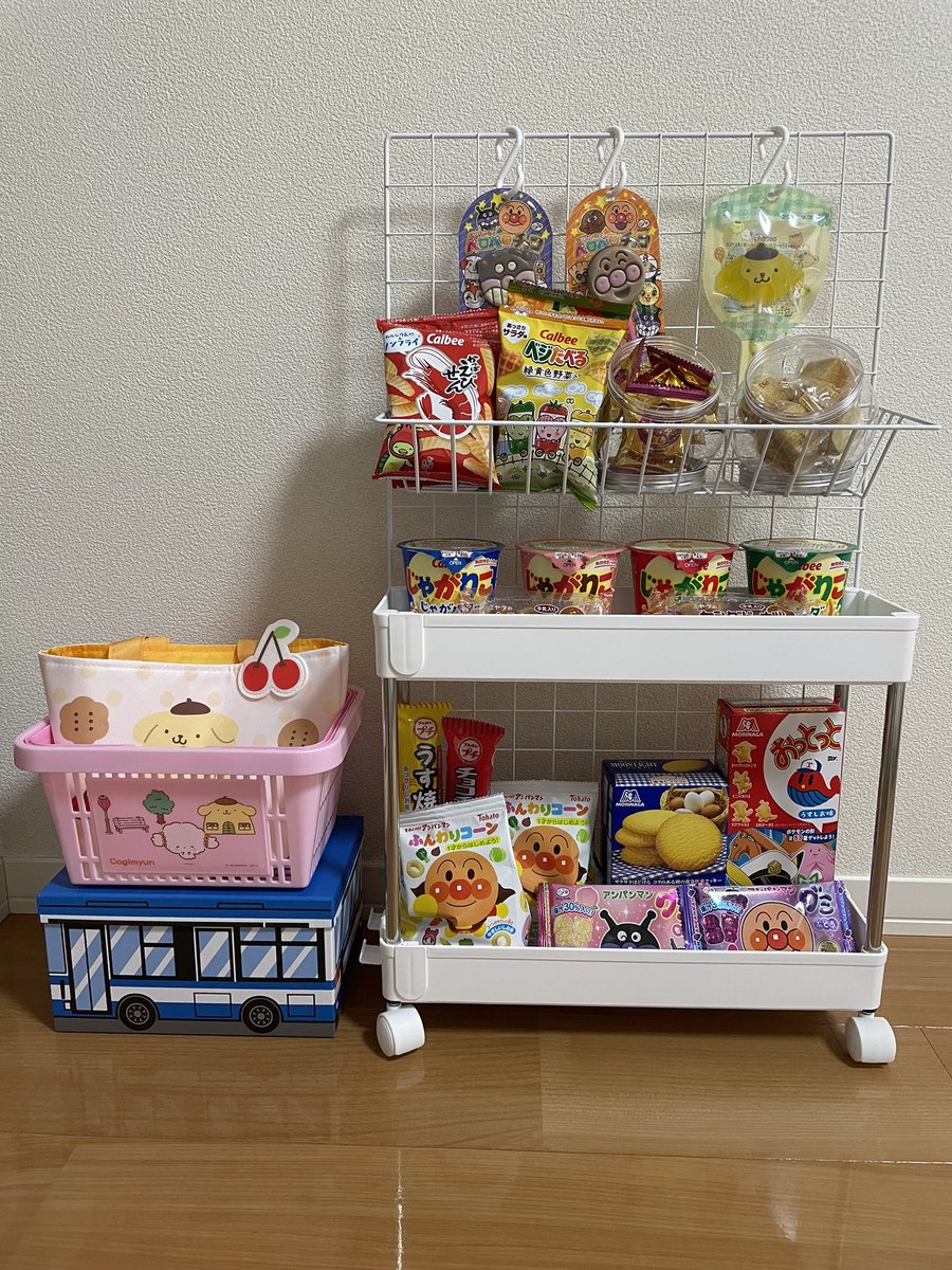 necopoke__'s tweet photo. めっちゃコンビニですごい！真似したい🫣
私（独身）も甥っ子（現在3歳）がお盆休みに家に来た時に作ったのだけれども、足元にも及ばない💧

1枚目が今年で2枚目が去年 https://t.co/08goLv2MNe