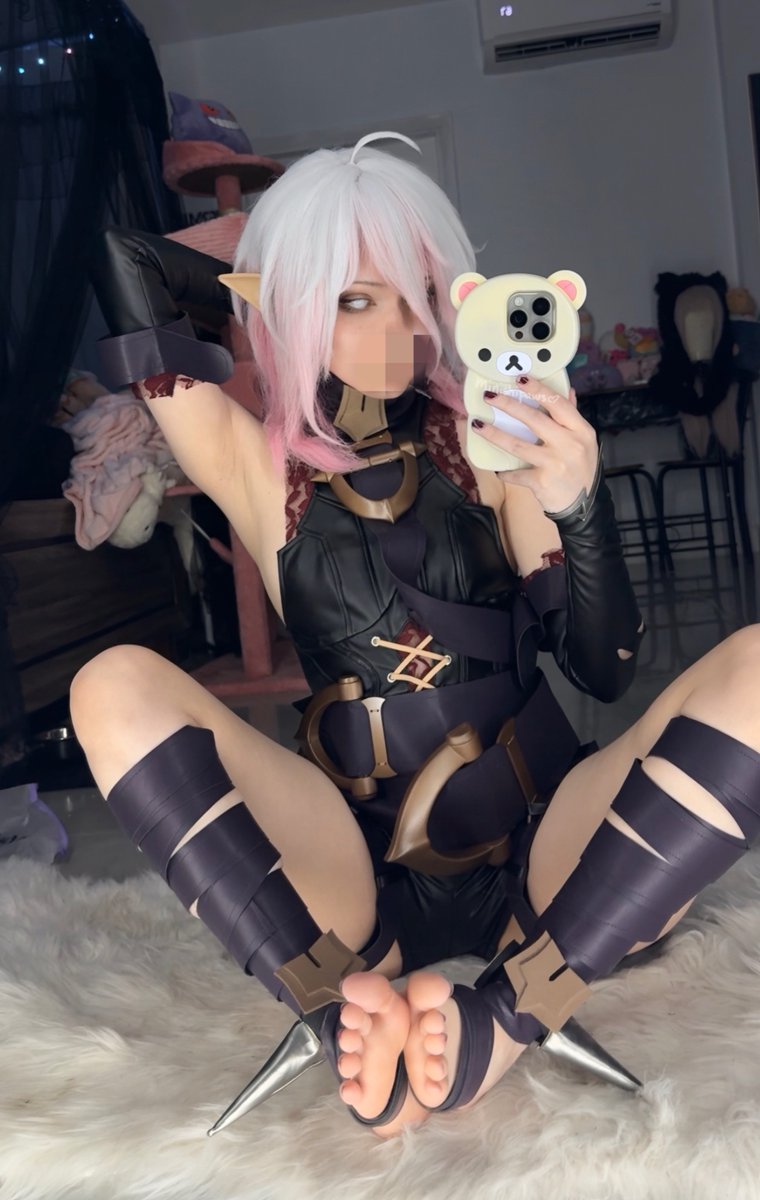 MinishiPaws's tweet photo. briar cosplay ◜⩊◝ 🖤 https://t.co/Mr1cKO9zvM