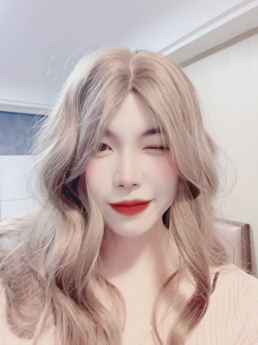 Jennyttyi's tweet photo. 认识你们很高兴哦 https://t.co/yc6TN4poxJ